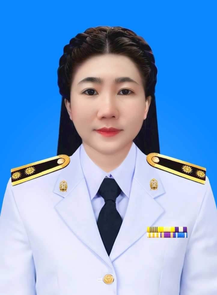 นางศศิพิมพ์  ลบแย้์